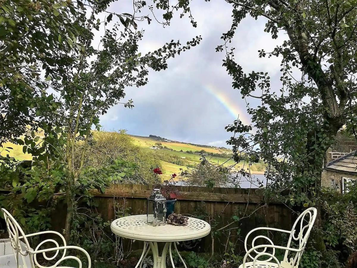 Bijou Cottage In Bronte Country With Wood-Burning Stove & Hot Tub Spa Haworth Eksteriør bilde